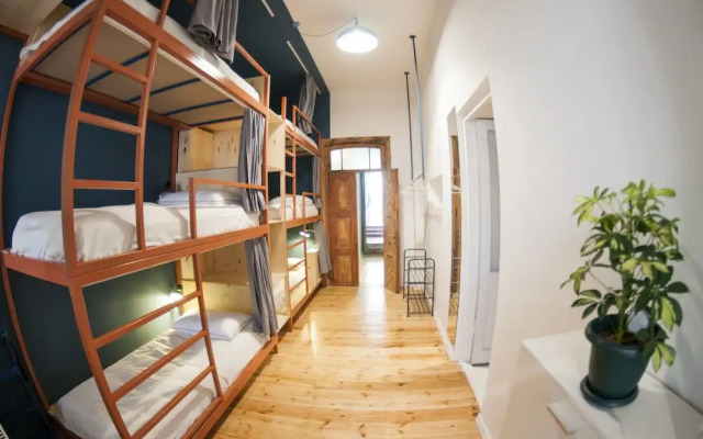 Aseana Hostel