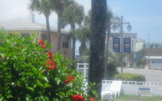 Shore Winds Motel