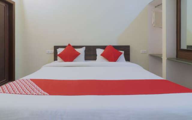 OYO 24535 Hotel Payas