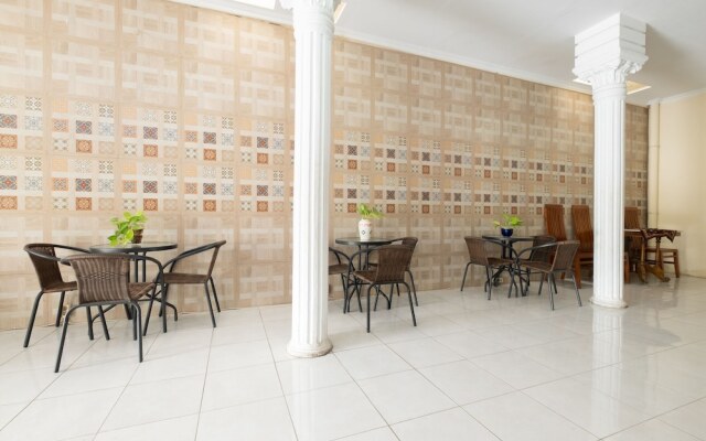 Rumah Nugraha Hotel Syariah by OYO Rooms