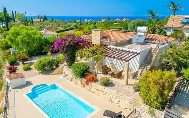 Villa Lone in Argaka