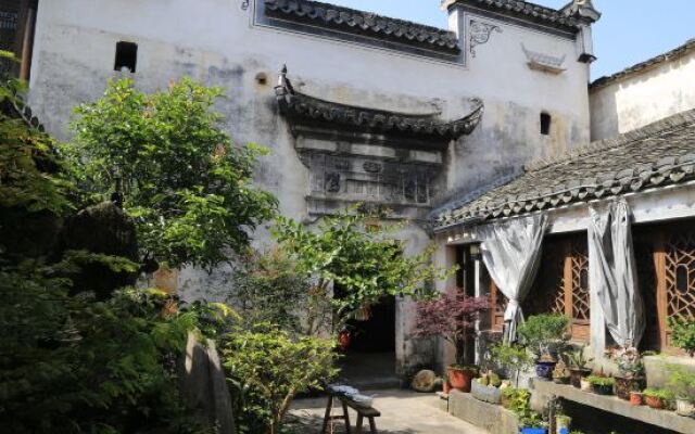 Bishan Zhoujiayuan Farmhouse