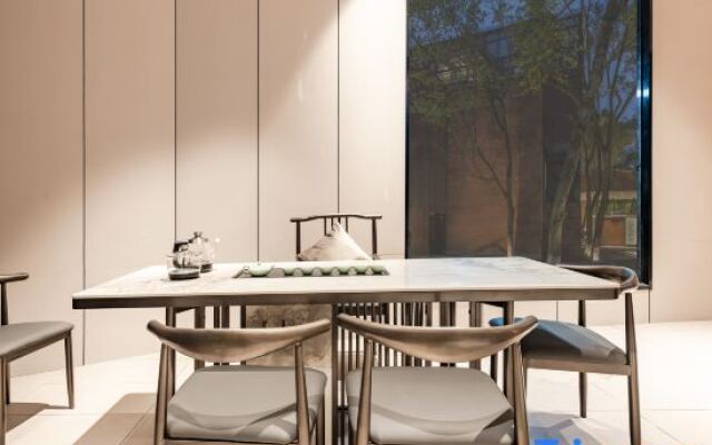 Qingju Kaiyun Hotel (Mangshi Airport)