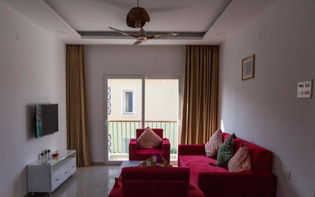 ComfyCorner - Luxurious 2-BHK Apartment
