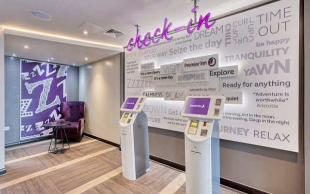 Premier Inn London New Southgate Hotel