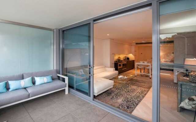 Luxury Studio With Parking in Woolloomooloo - WMLOO