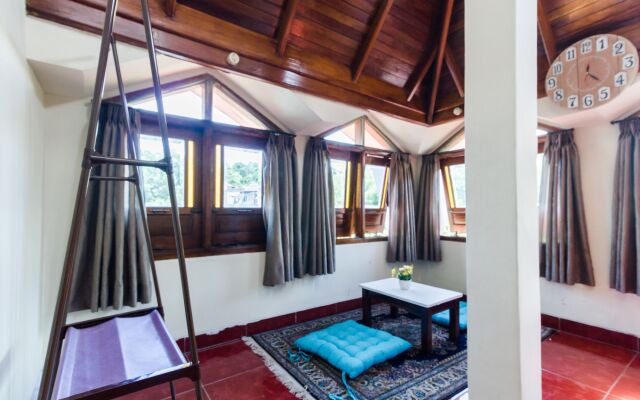 PELE Backpacker Guesthouse