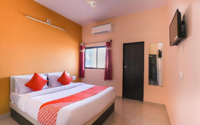 OYO 67047 Hotel Om Rudra