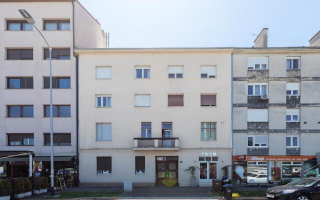 Spacious 2bdr Apartment With a Cute Balcony