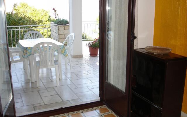 Lucija - A1(4+2) in Korcula