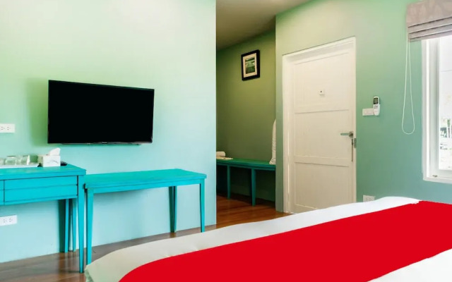 929 100 Boutique Hotel