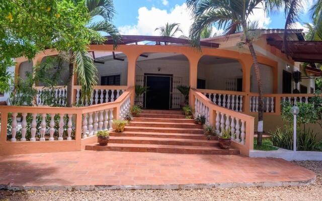 Florlaleona Villa
