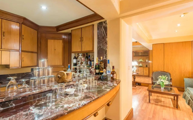 Hotel Parle International