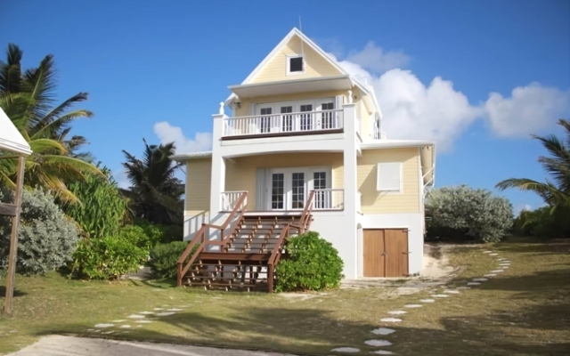 Abaco Pineapple Beach