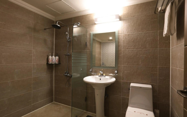 Empire Tourist Hotel