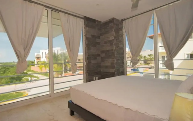 Latitude 20 101 by PRP