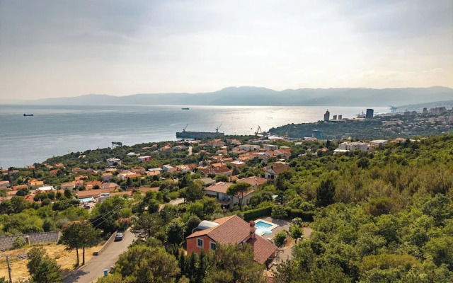 Tiny House With Private Pool Kostrena