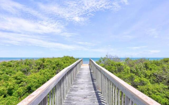 7150 - Almost South I