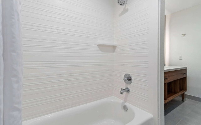 Baymont by Wyndham Beaumont