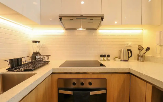w Sensational 2BR in the Heart of Barranco