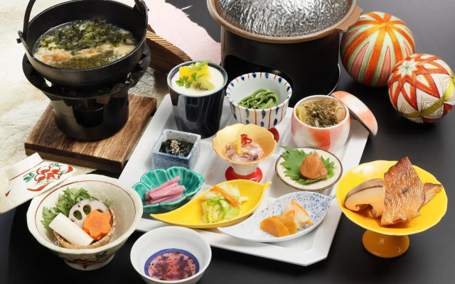 Yamanaka Spa Hanatsubaki