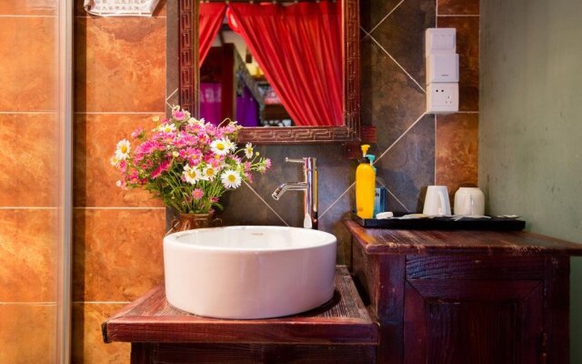 Lijiang Lotus Hostel