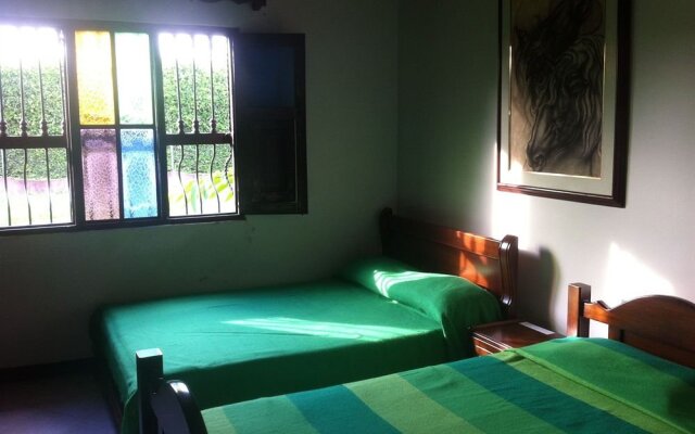 Hostal Los Juanes - Hostel