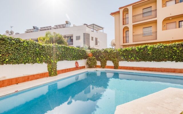 Modern Apartment in Torremolinos With Swimming Pool