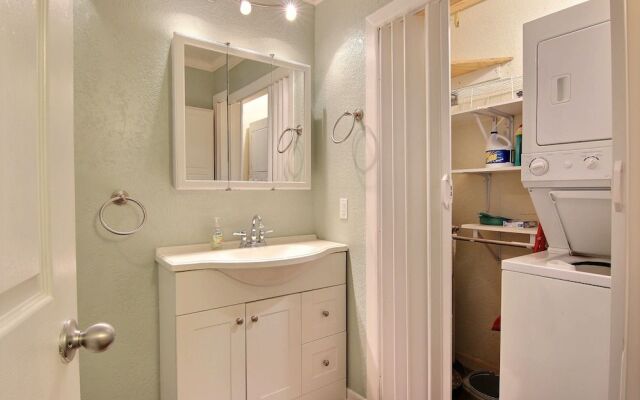 Seaside Delight - 2 Br condo