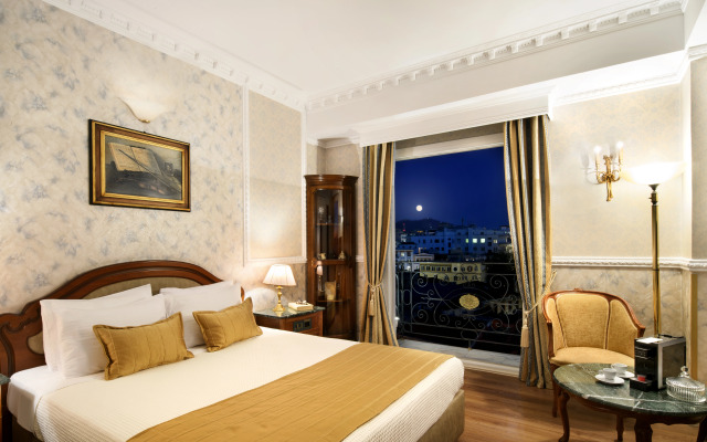 Mediterranean Palace Hotel