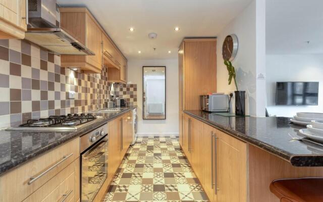 Executive 7 Glasgow City