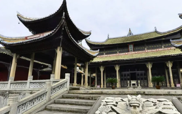 Lu Yuan Wangfu Changcheng Hotel