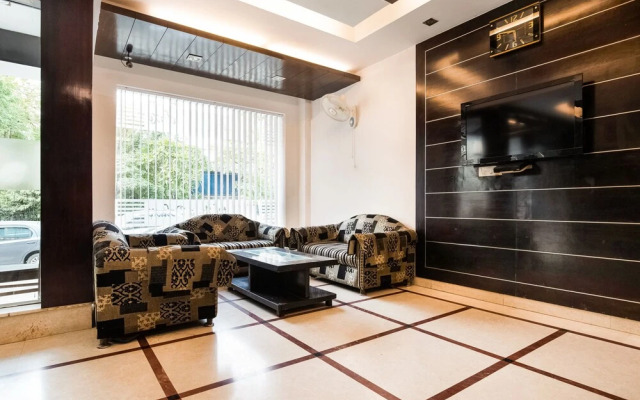 Oyo 43670 Hotel Apra Deluxe