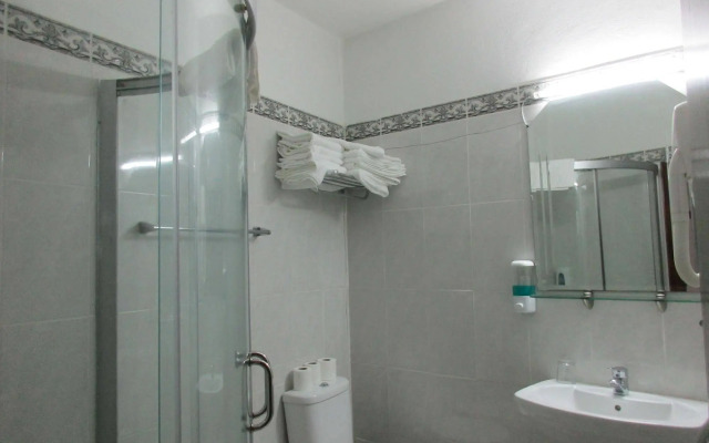 Hotel 4 Estações