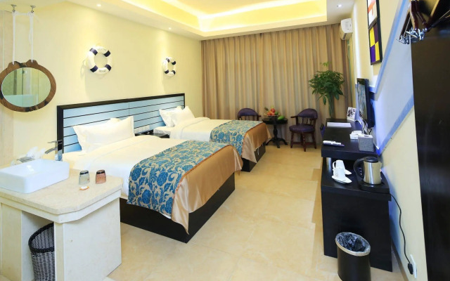 Captain's Home Theme Hotel