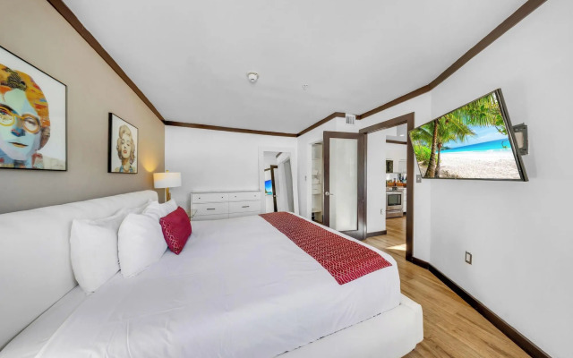 The Shoreline Suites