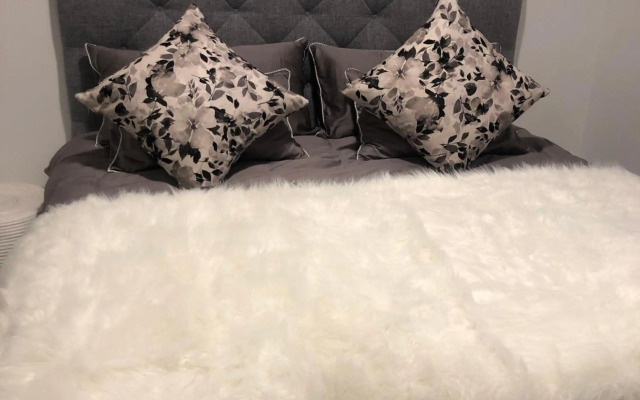 Coral Point Studio 107