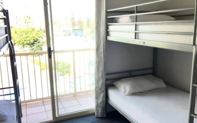 Gold Coast Backpackers - Hostel