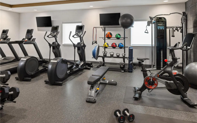 Home2 Suites by Hilton Roseville Minneapolis