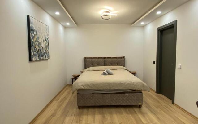 DV13 Luxury Suite Sofia Center