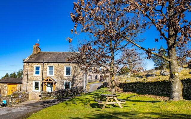 Middle Studfold Farm B&B