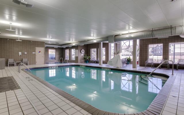 Holiday Inn Express Hotel & Suites St. Cloud by IHG