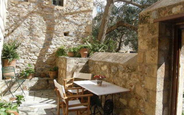 Telesilla Monemvasia Castle House