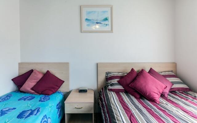 Laman Lodge, Unit 3, 15 Laman Street,