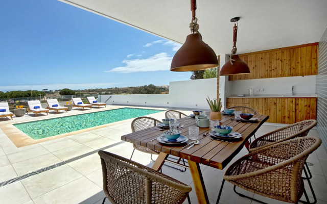 New! Villa Ocean Marina, heatable pool!