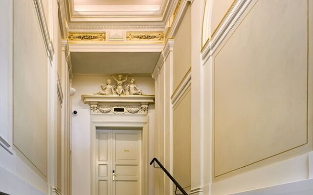 DownTown Suites Rubesova