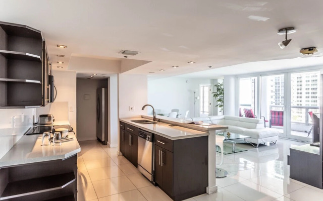 2 Bedroom Pearl in Downtown Miami