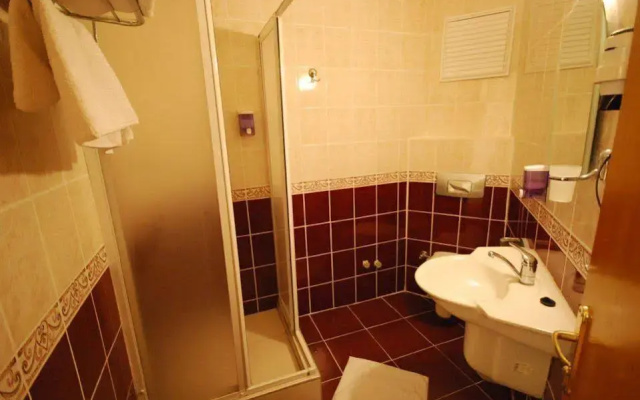 Malhun Hotel