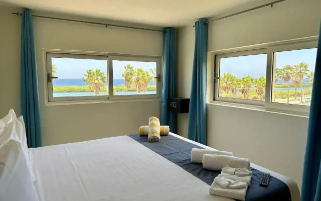 Merakii Seaview Escape Curacao