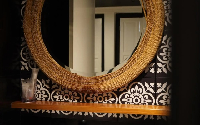 Check-Inn at Little India